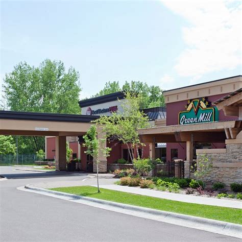 𝗧𝗛𝗘 𝟭𝟬 𝗕𝗘𝗦𝗧 Hotels in Shoreview of Apr 2024 (from ₱6,354).